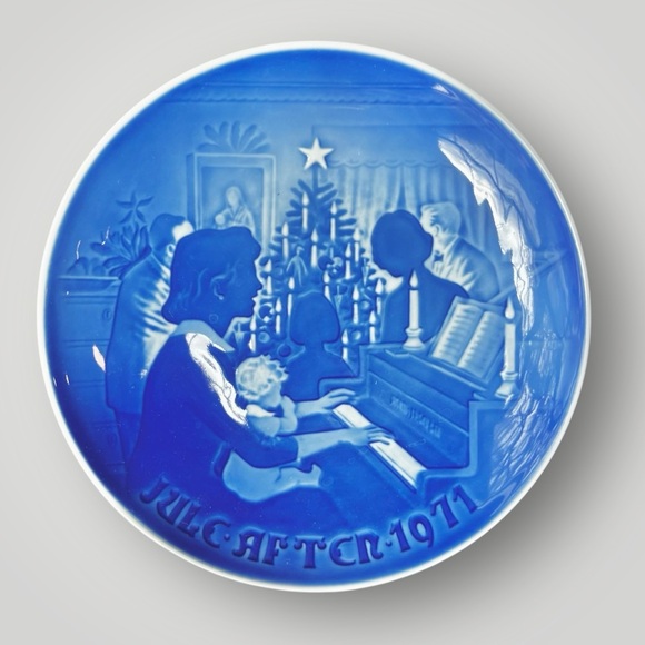 B&G Christmas At Home Plate 1971 Blue Collectible Porcelain Plate Denmark Used - Picture 14 of 16
